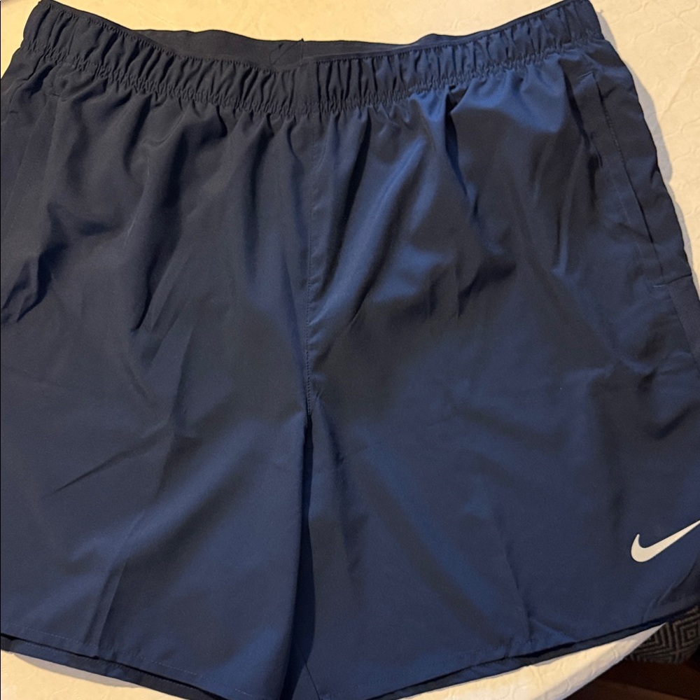 Nike Men's Navy Athletic Shorts XL Dri Fit 7” Length Mesh inside